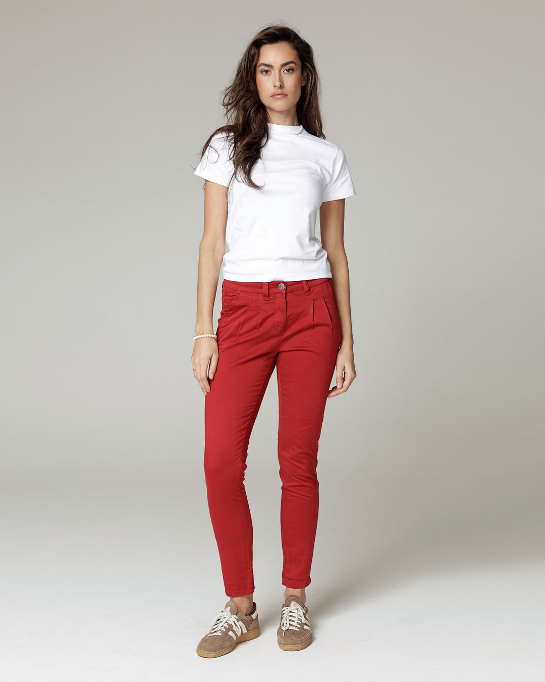 The Venice, Donkerrode Tapered Chino