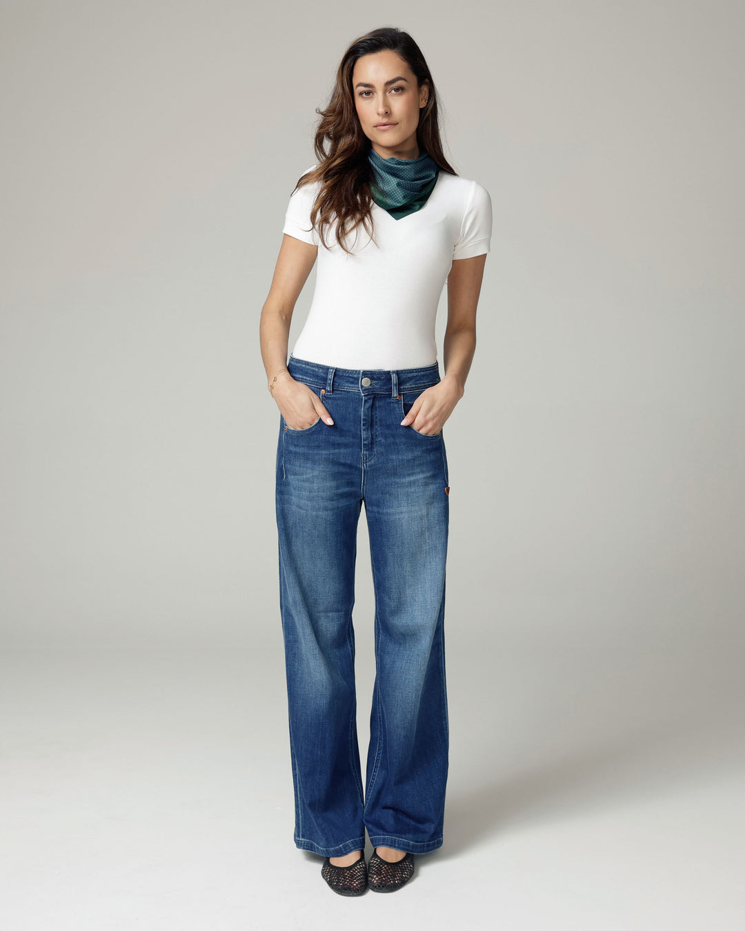 The Viola, Super Vintage Middenblauwe Wide-Leg High-Rise Jeans