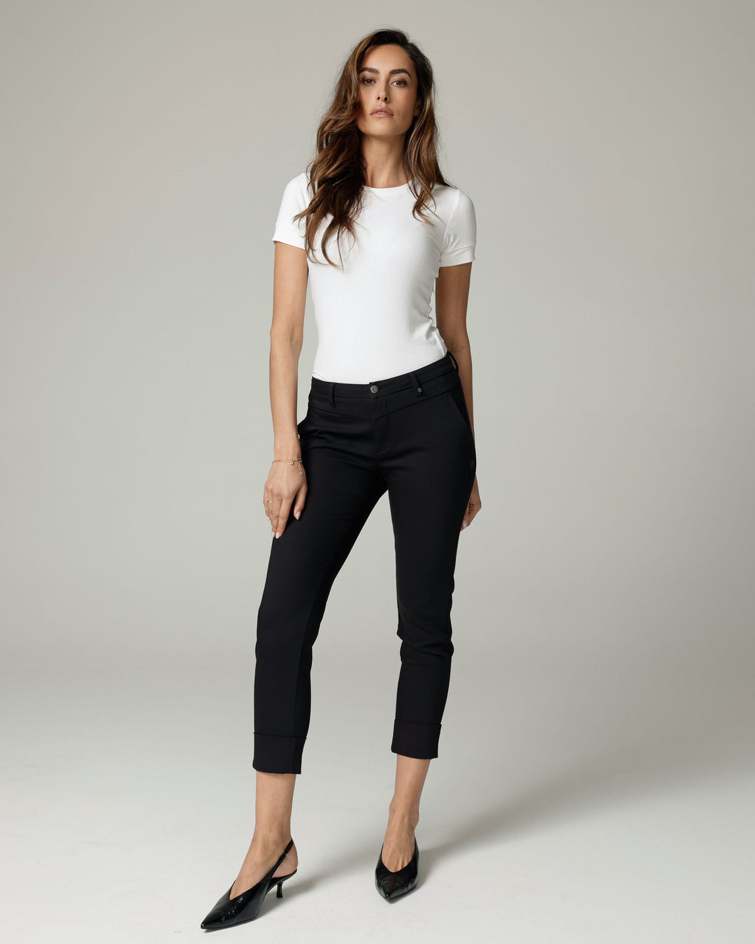 The Lola, Zwarte Chino