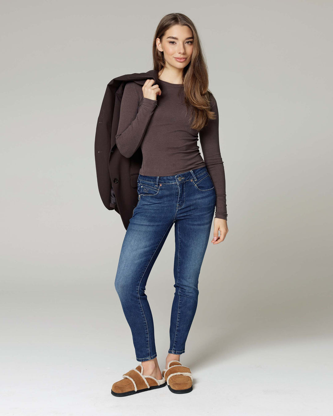 The Noemi, Donkere Vintage Skinny Jeans
