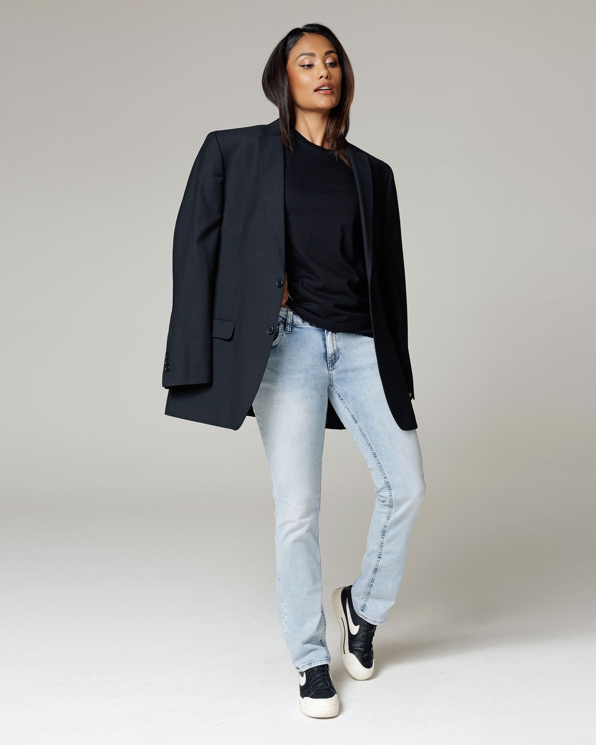 Superlight Vintage Skinny Jeans, The Diamond STR, styled full-length look