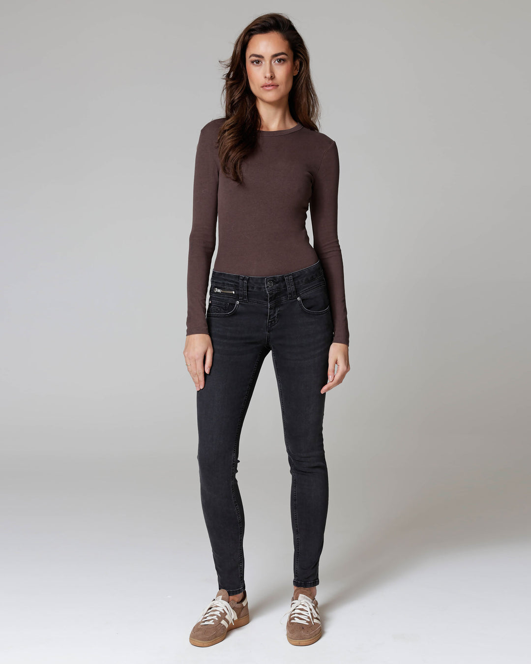 The Manuela, Blauw-Zwarte Skinny Jeans