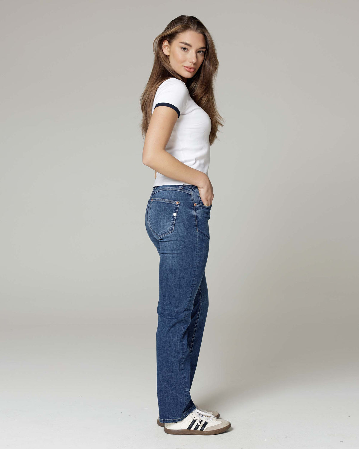 Dark Effect Wash Straight-Leg Jeans, The Messina, side view