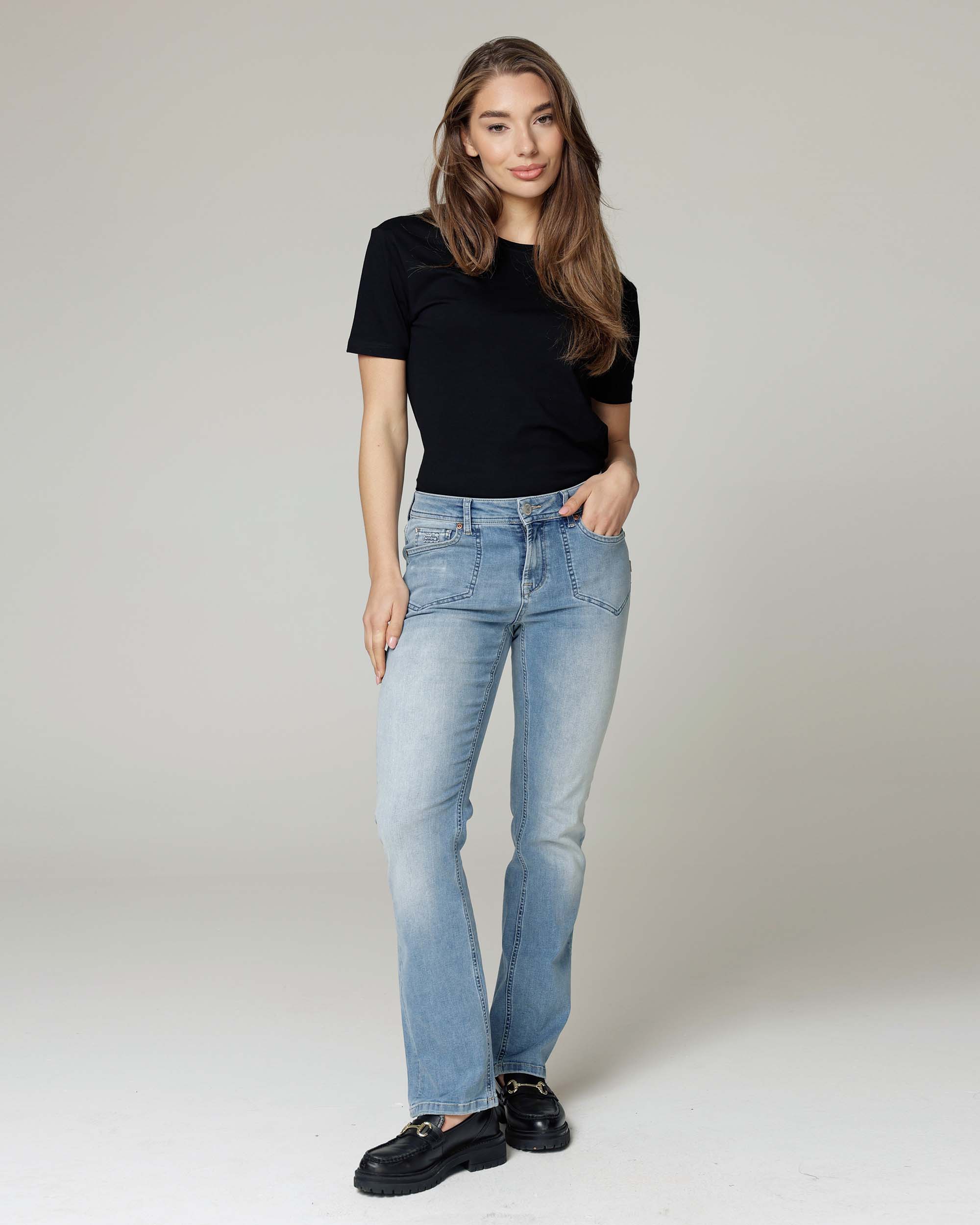 Super Vintage Looking Straight Jeans | The Messina Main image
