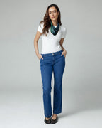 Middenblauwe Flare Mid-Rise Jeans | The Luna