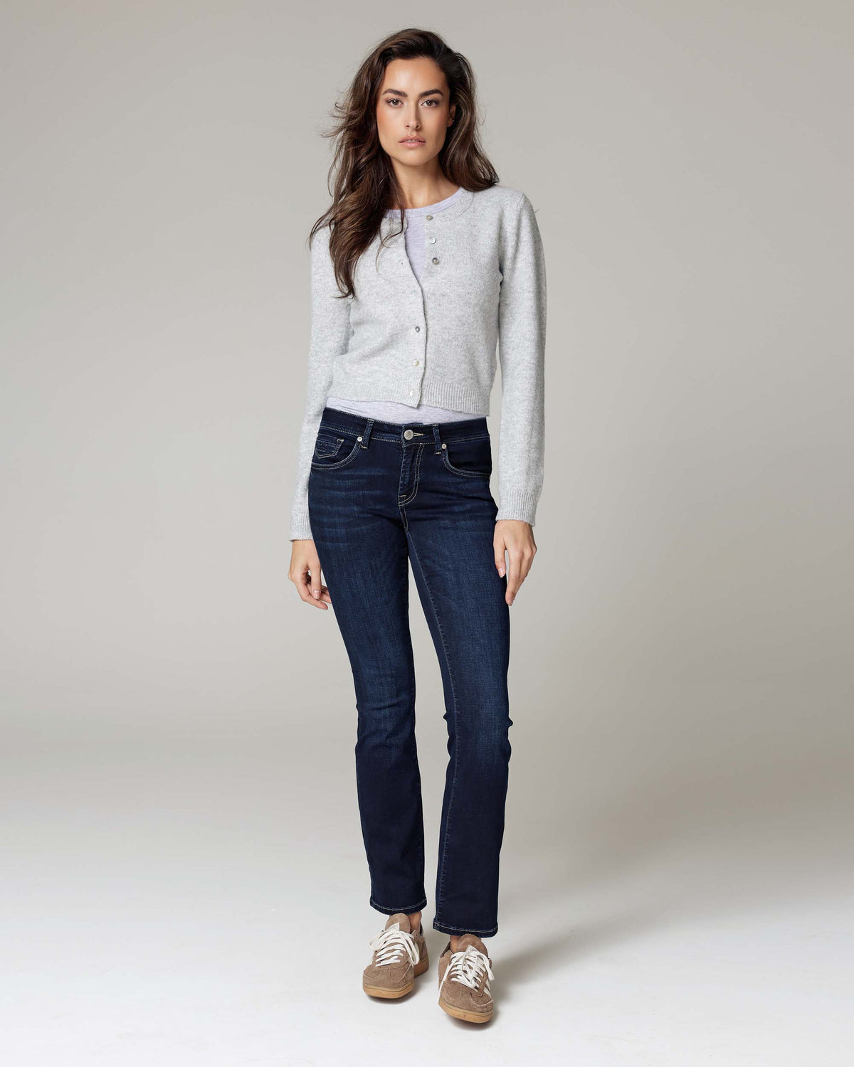 Dark Blue Straight Jeans | The Belinda Hoofdafbeelding