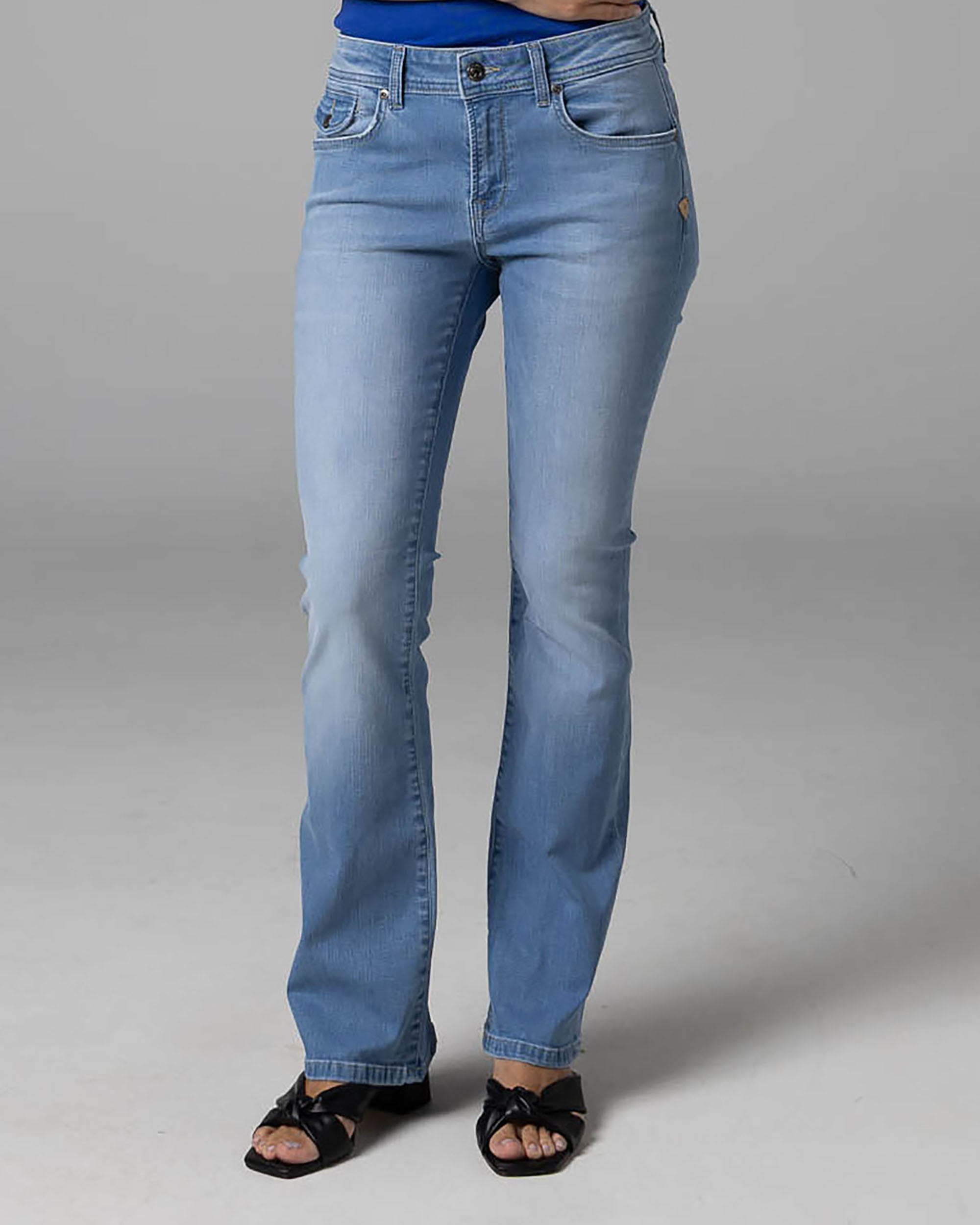Medium Blue Light Wash Bootcut Jeans | The Belinda
