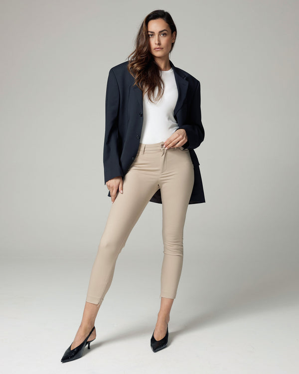 Voorbeeld: Sand Skinny Trousers, The Amara, front view, second photo